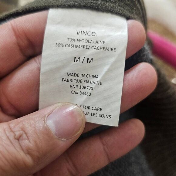 Vince Men’s Crew Neck Sweater Cashmere/Wool Blend Size Medium Green and Gray - Picture 7 of 7